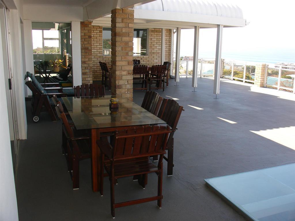 On The Bay Guesthouse Kruisfontein Exterior photo